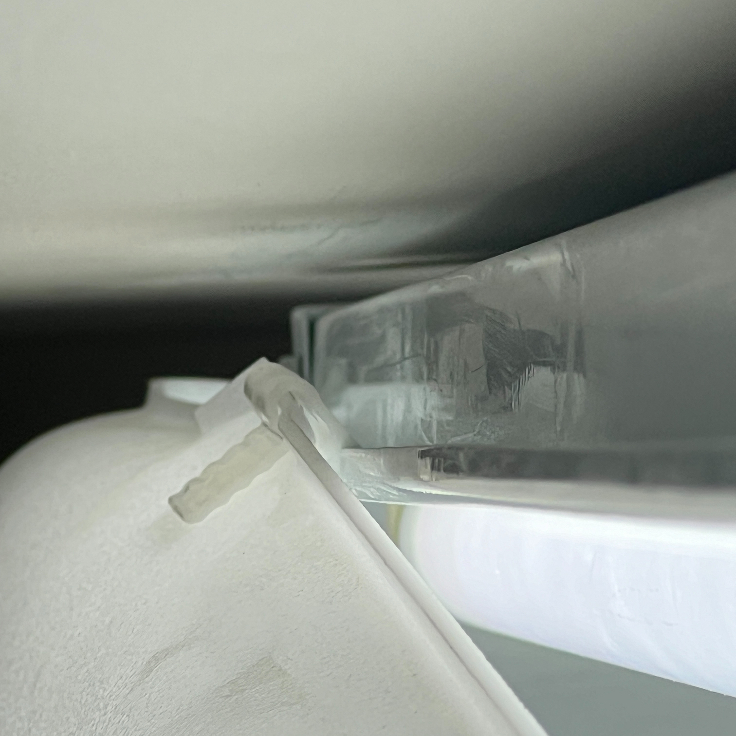 how to place the clip on the fixture